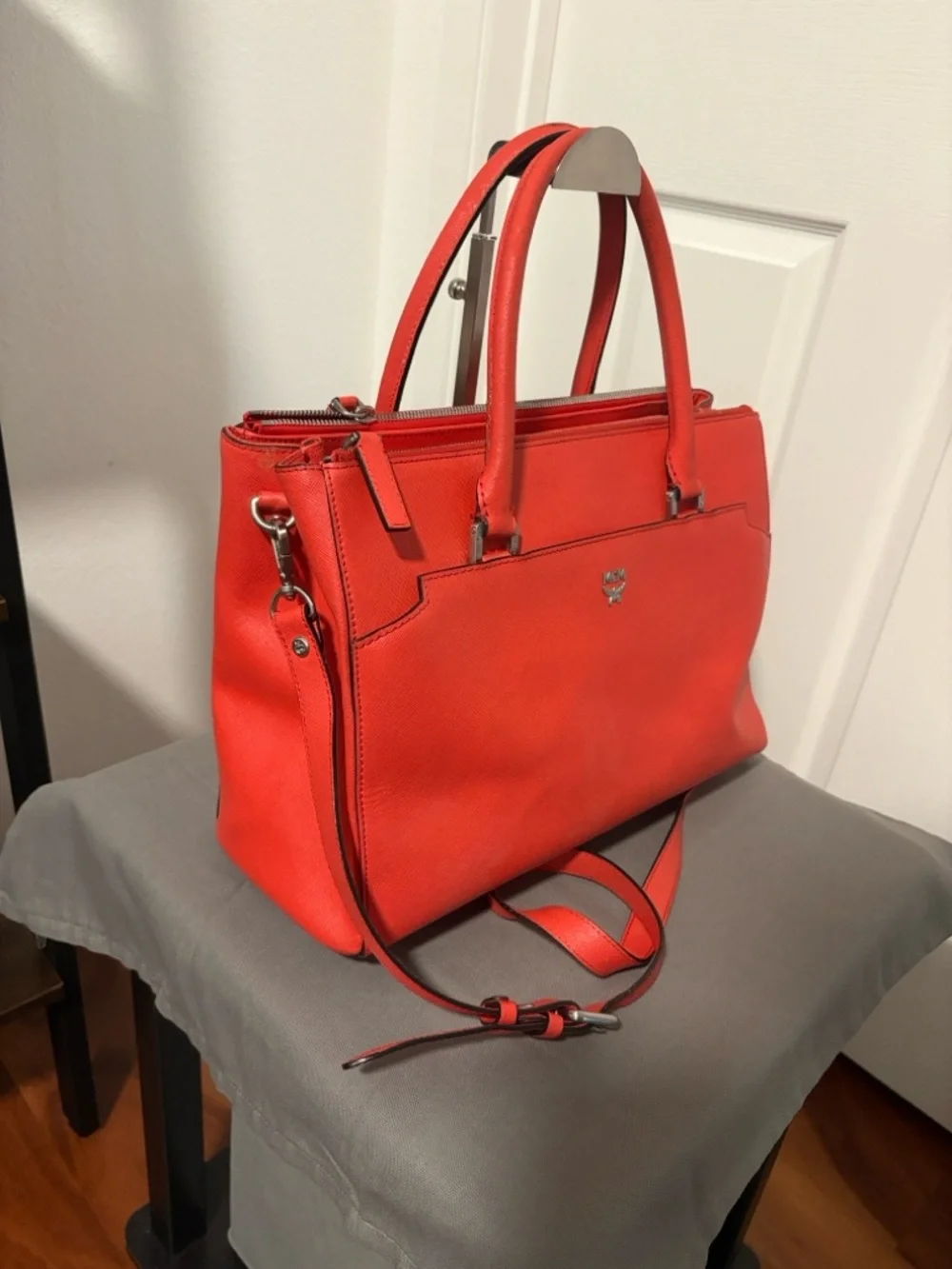 MCM CORAL ELDA Orange Reddish 2 Way Tote Bag READ DESCRIPTION - Picture 3 of 15
